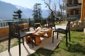 Гостиница Hotel Mountain Trail Manali  Манали